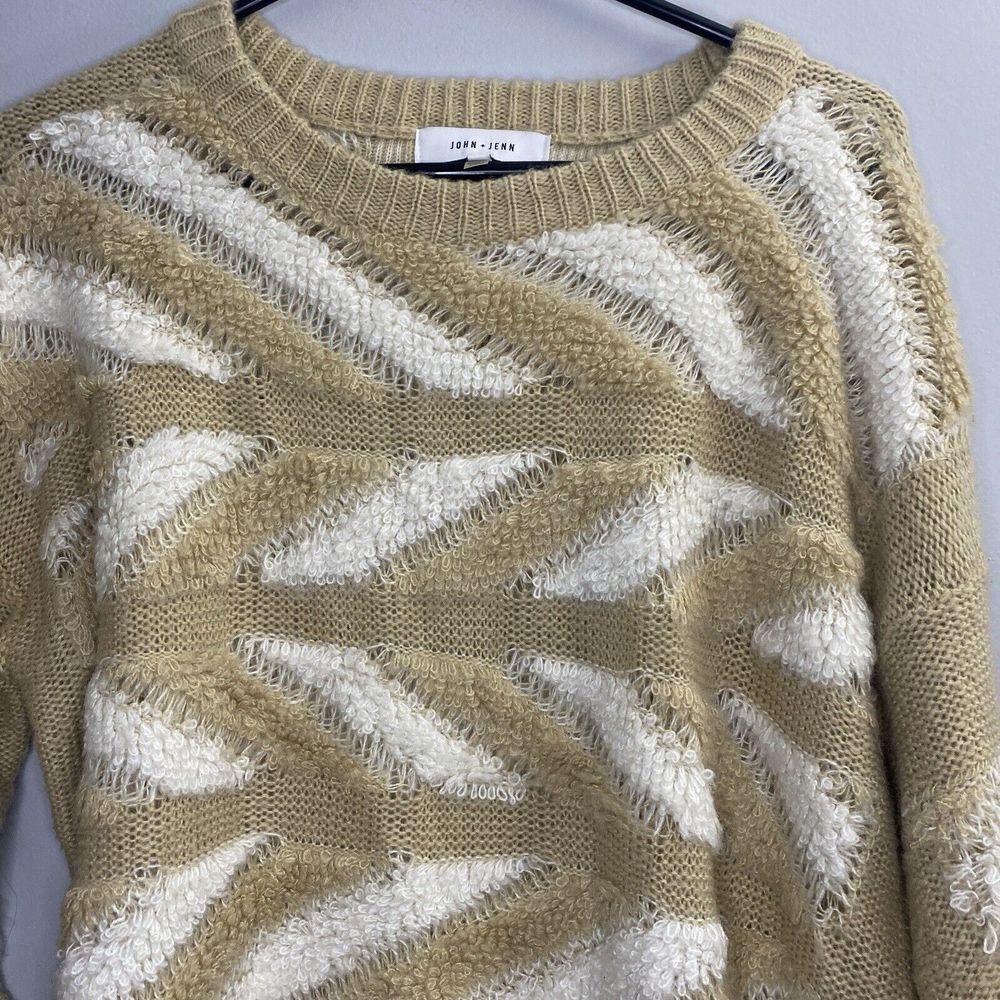 John + Jenn Sweater Womens Medium Tan White Eyelash Textured Open Knit Crewneck
